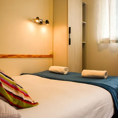 Arcus Premium Hostel *