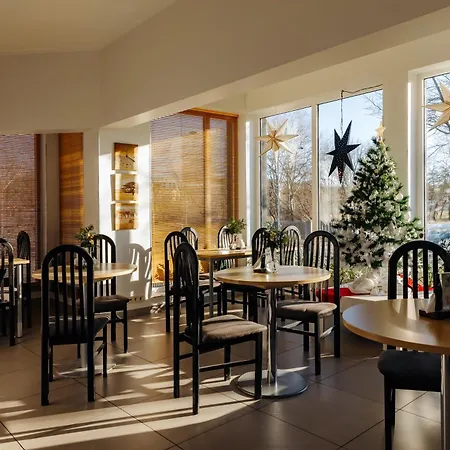 艾库斯旅舍 旅馆 *