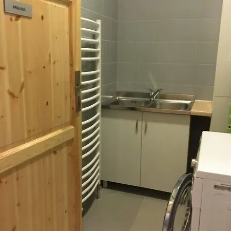 Hostel Arcus Premium Varsó